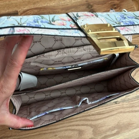 Floral Women's Bag with Gold Chain - Picture 3 of 5